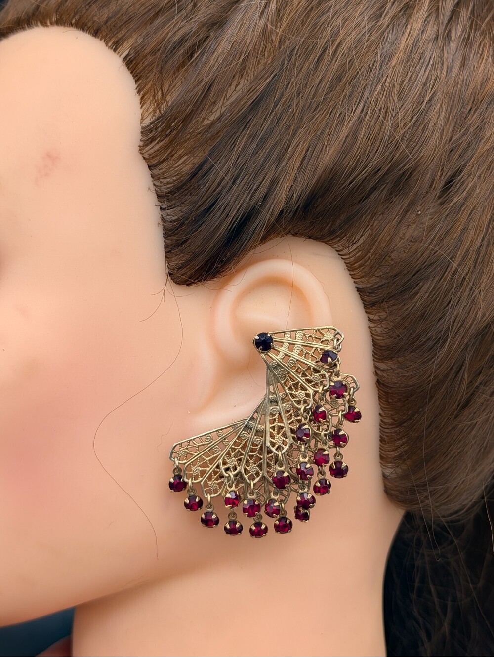 Vintage Gold Tone Lace Fan Ear Wraps Red Rhinestone Clip On Earrings